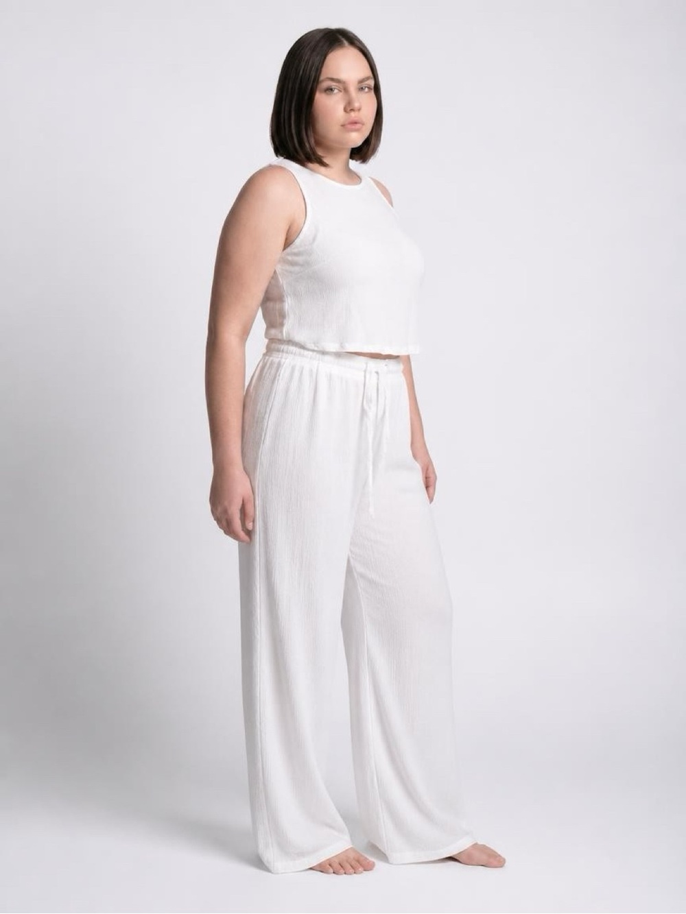 La Vie En Rose White Wide-Leg Drawstring Pants and top